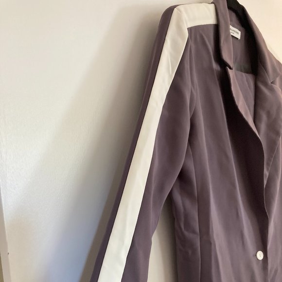 2 pieces - Picture 2 of 5